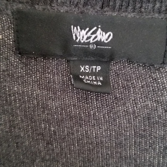 Cardigan - Picture 2 of 4